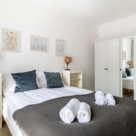 Wonderful 2- Bedroom Apartment With Soul Wwa70 وارسو المظهر الخارجي الصورة